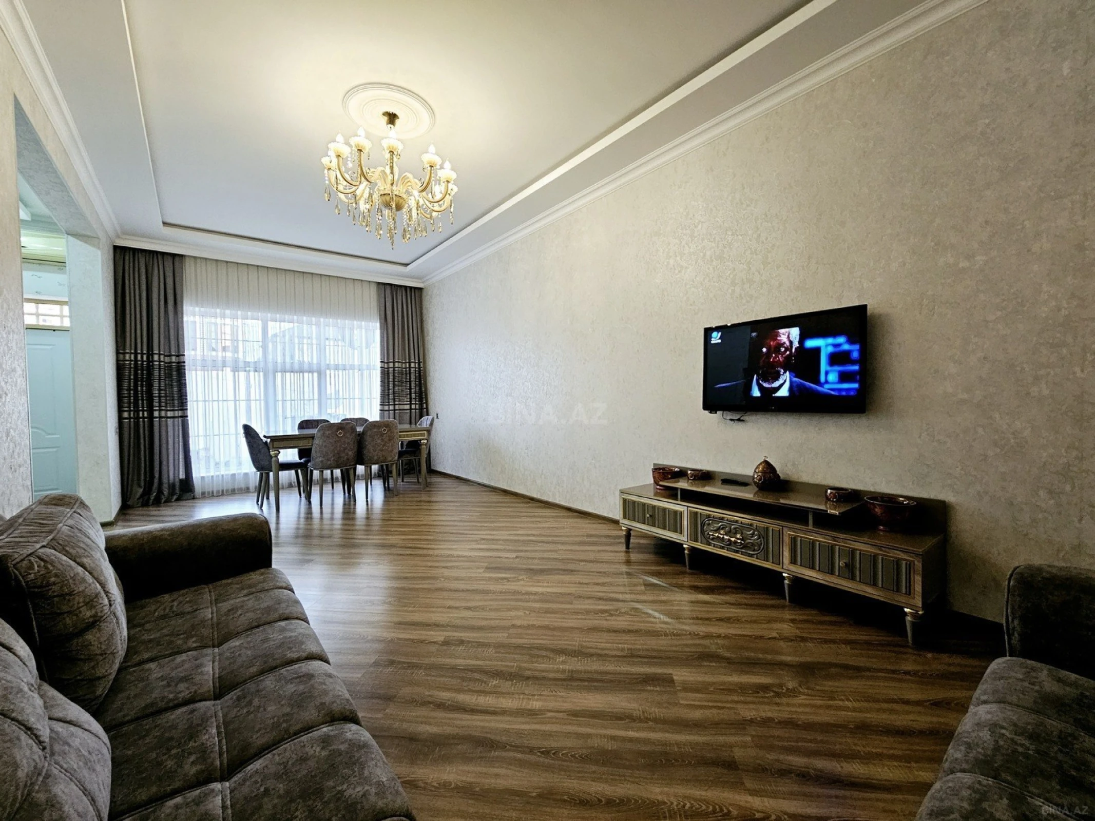 Satılır 4 otaqlı həyət evi 200 m²