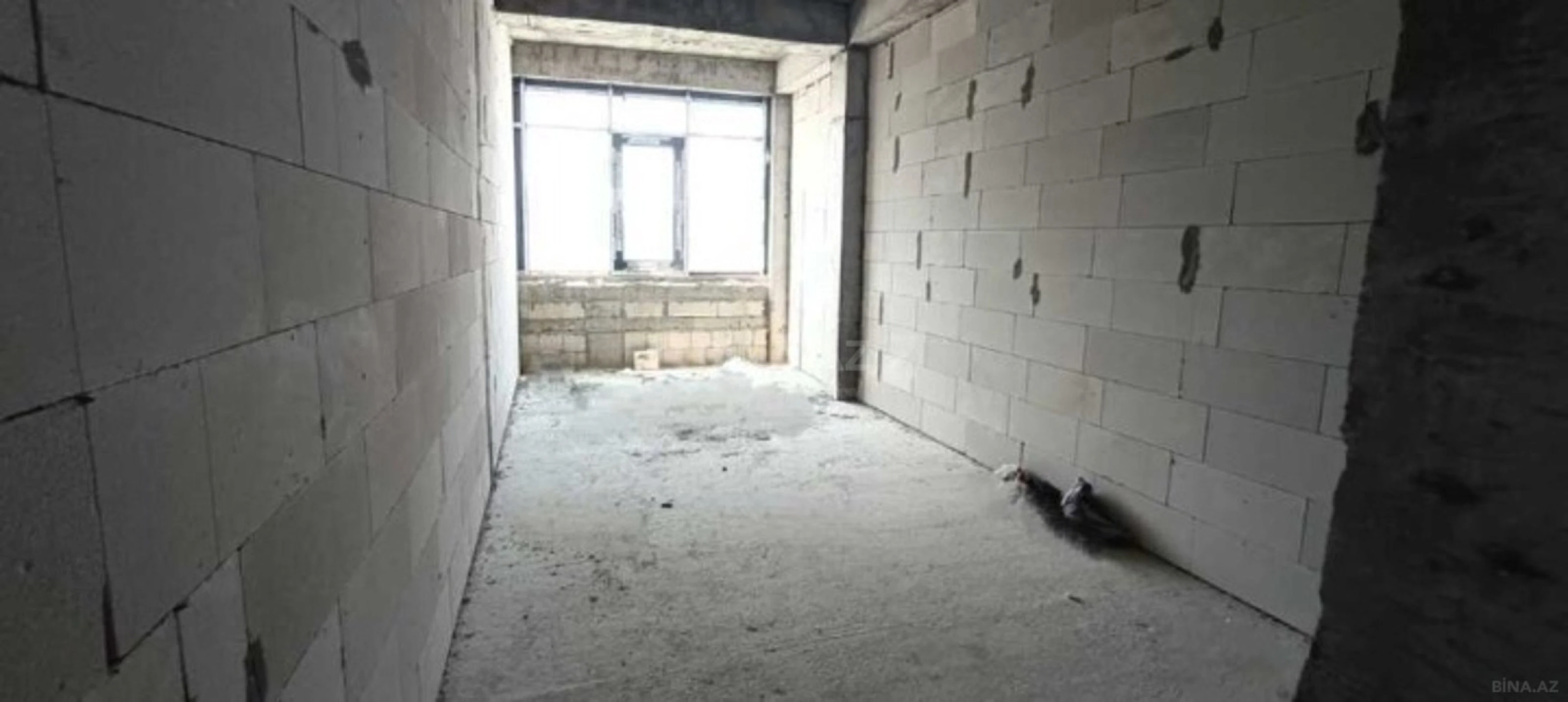 Satılır 3 otaqlı mənzil 134 m²