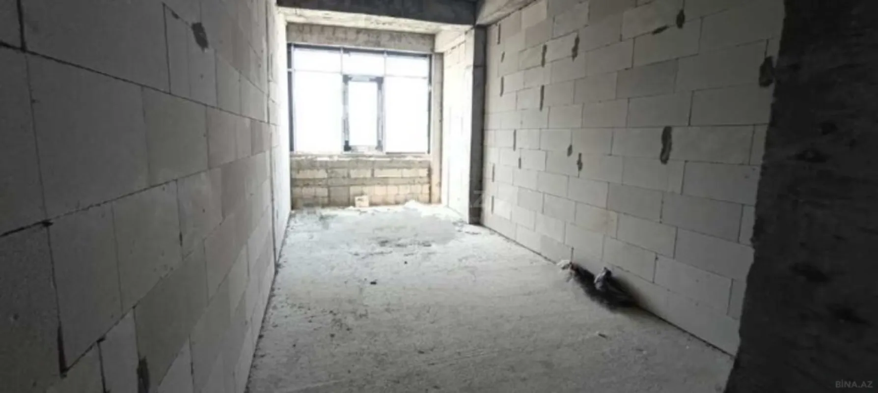 Satılır 3 otaqlı mənzil 134 m²