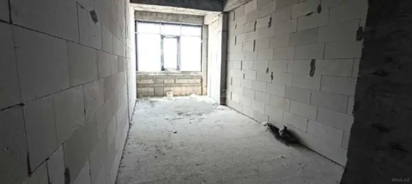 Satılır 3 otaqlı mənzil 134 m²