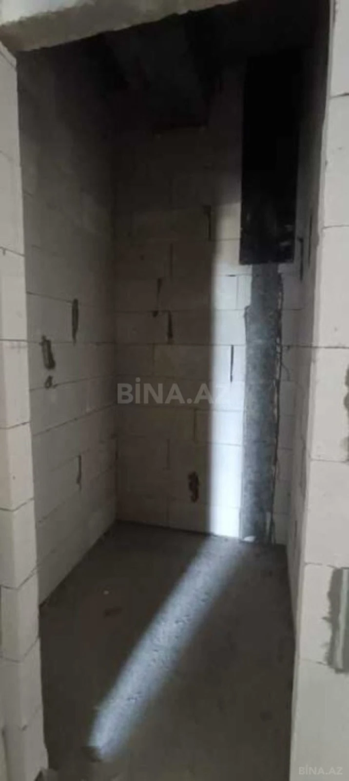 Satılır 3 otaqlı mənzil 134 m²