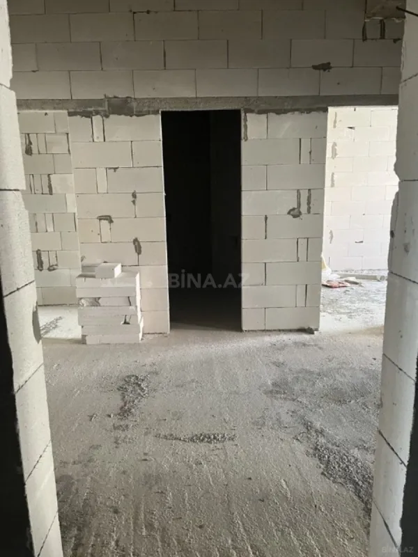 Satılır 3 otaqlı mənzil 134 m²