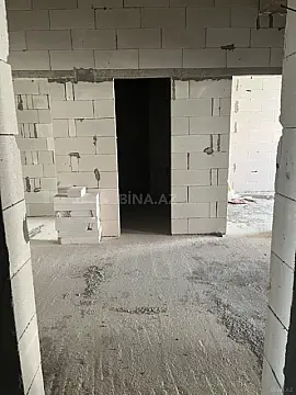 Satılır 3 otaqlı mənzil 134 m²