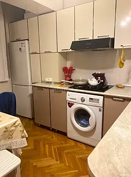 Satılır 2 otaqlı mənzil 67 m²