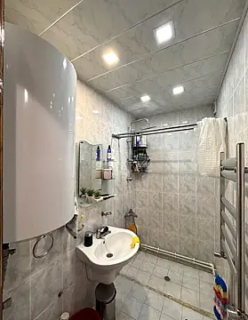 Satılır 2 otaqlı mənzil 67 m²