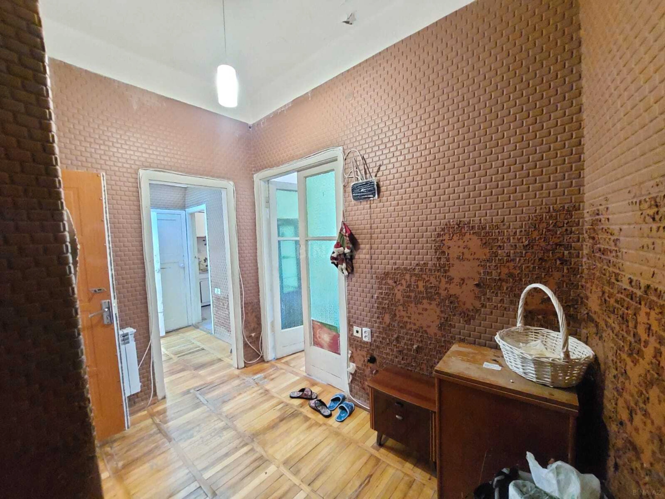 Satılır 2 otaqlı mənzil 65 m²