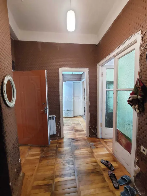 Satılır 2 otaqlı mənzil 65 m²