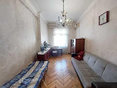 Satılır 2 otaqlı mənzil 65 m²