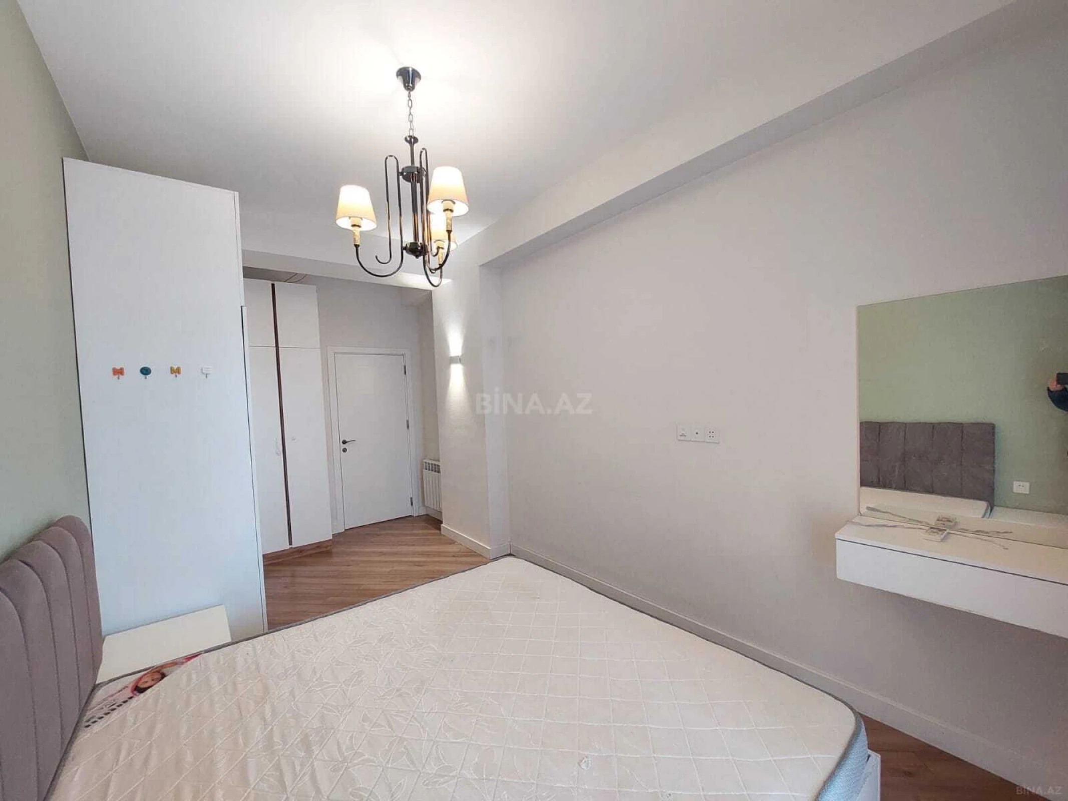 Satılır 3 otaqlı mənzil 100 m²