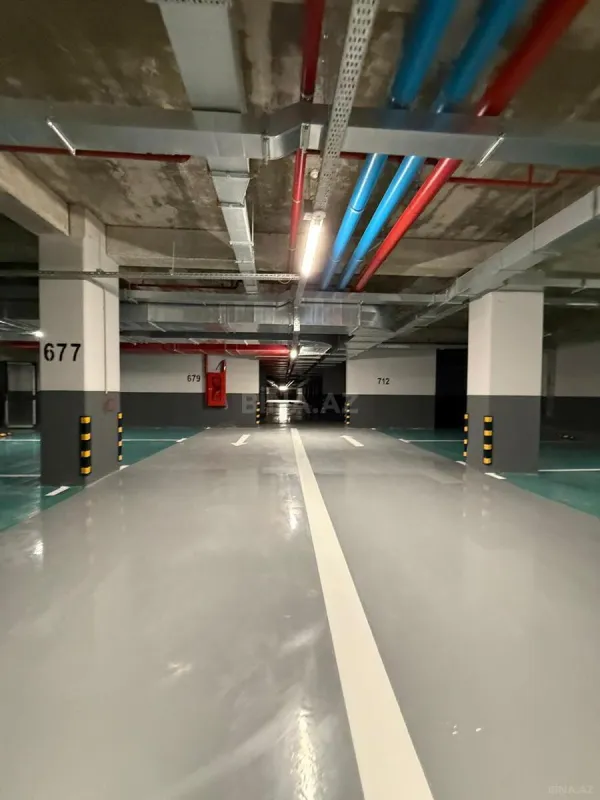 Satılır 3 otaqlı mənzil 130 m²