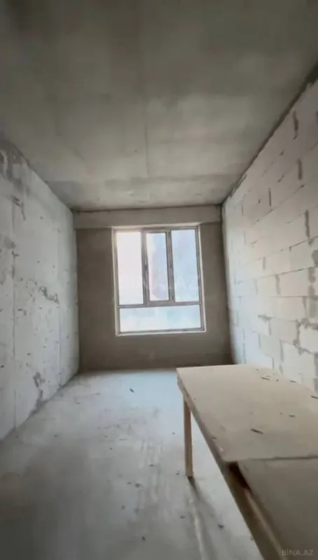 Satılır 3 otaqlı mənzil 113 m²