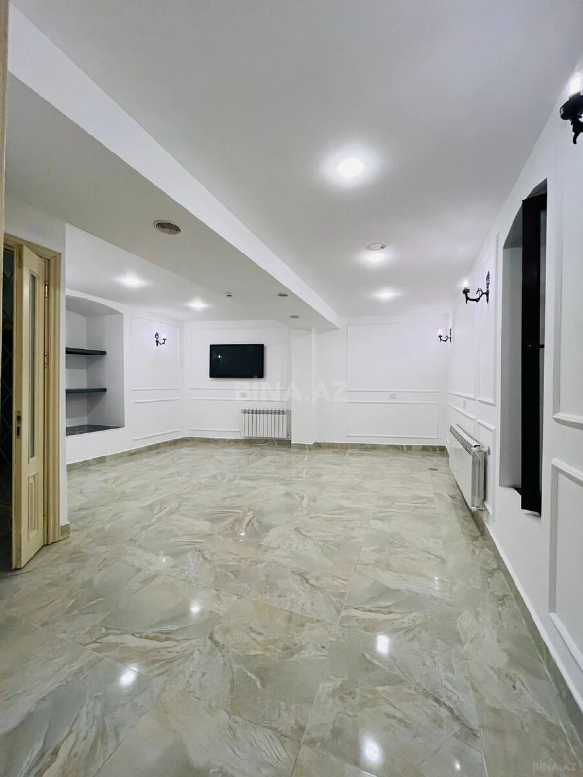 Kirayə verilir 6 otaqlı ofis 216 m²