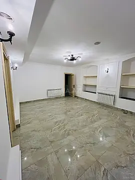 Kirayə verilir 6 otaqlı ofis 216 m²