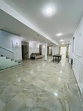 Kirayə verilir 6 otaqlı ofis 216 m²