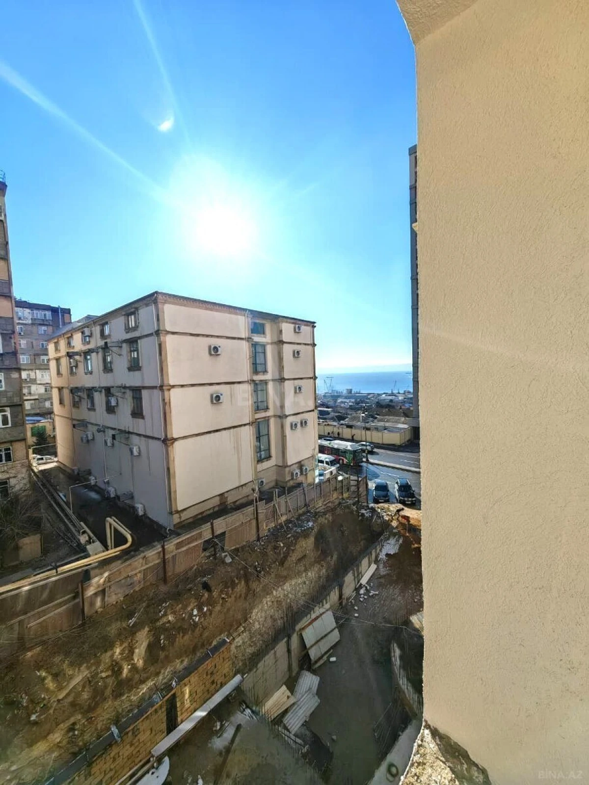 Satılır 3 otaqlı mənzil 111 m²