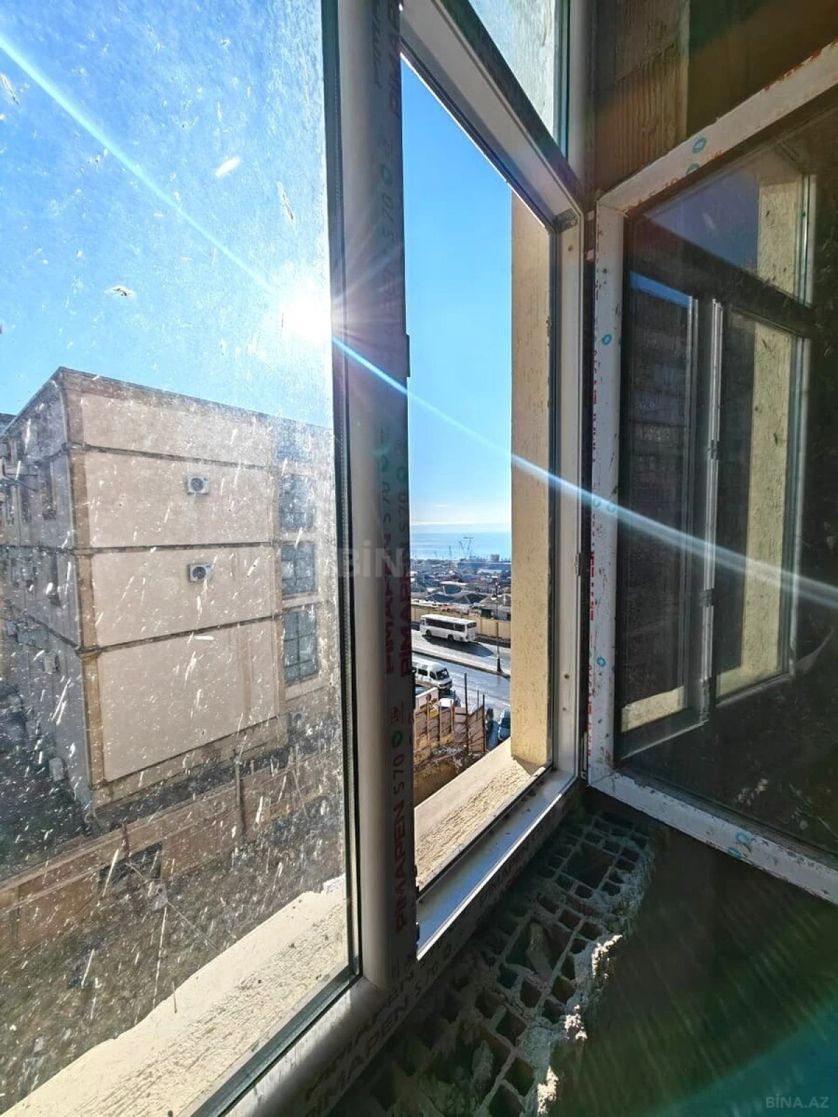 Satılır 3 otaqlı mənzil 111 m²