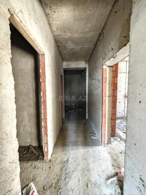 Satılır 3 otaqlı mənzil 111 m²