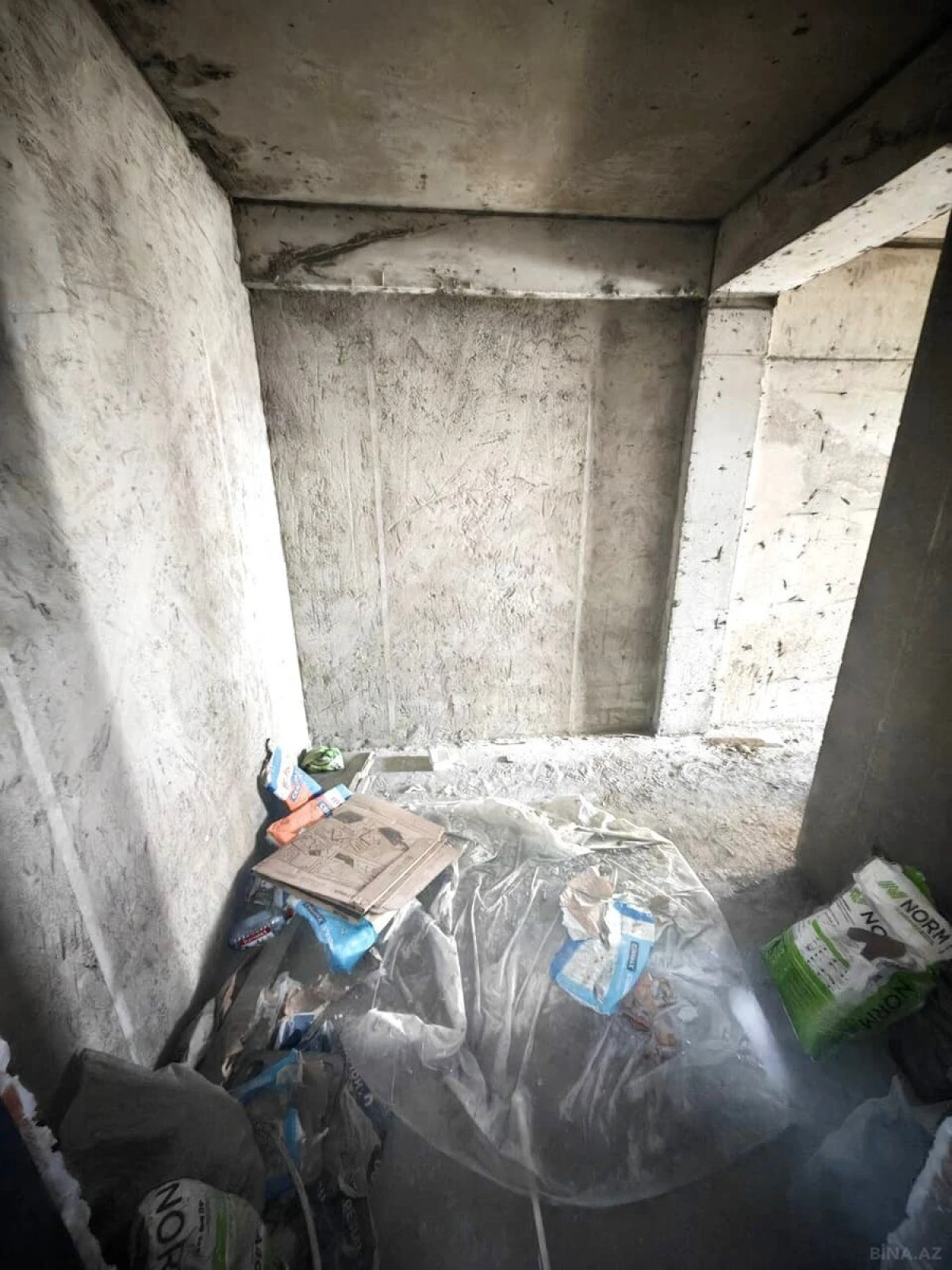 Satılır 3 otaqlı mənzil 111 m²