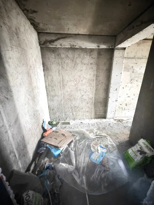 Satılır 3 otaqlı mənzil 111 m²