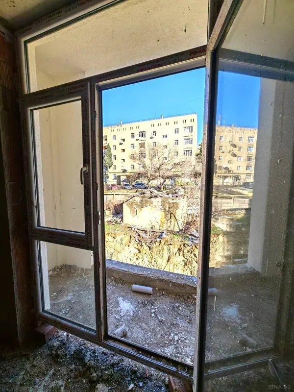 Satılır 3 otaqlı mənzil 111 m²