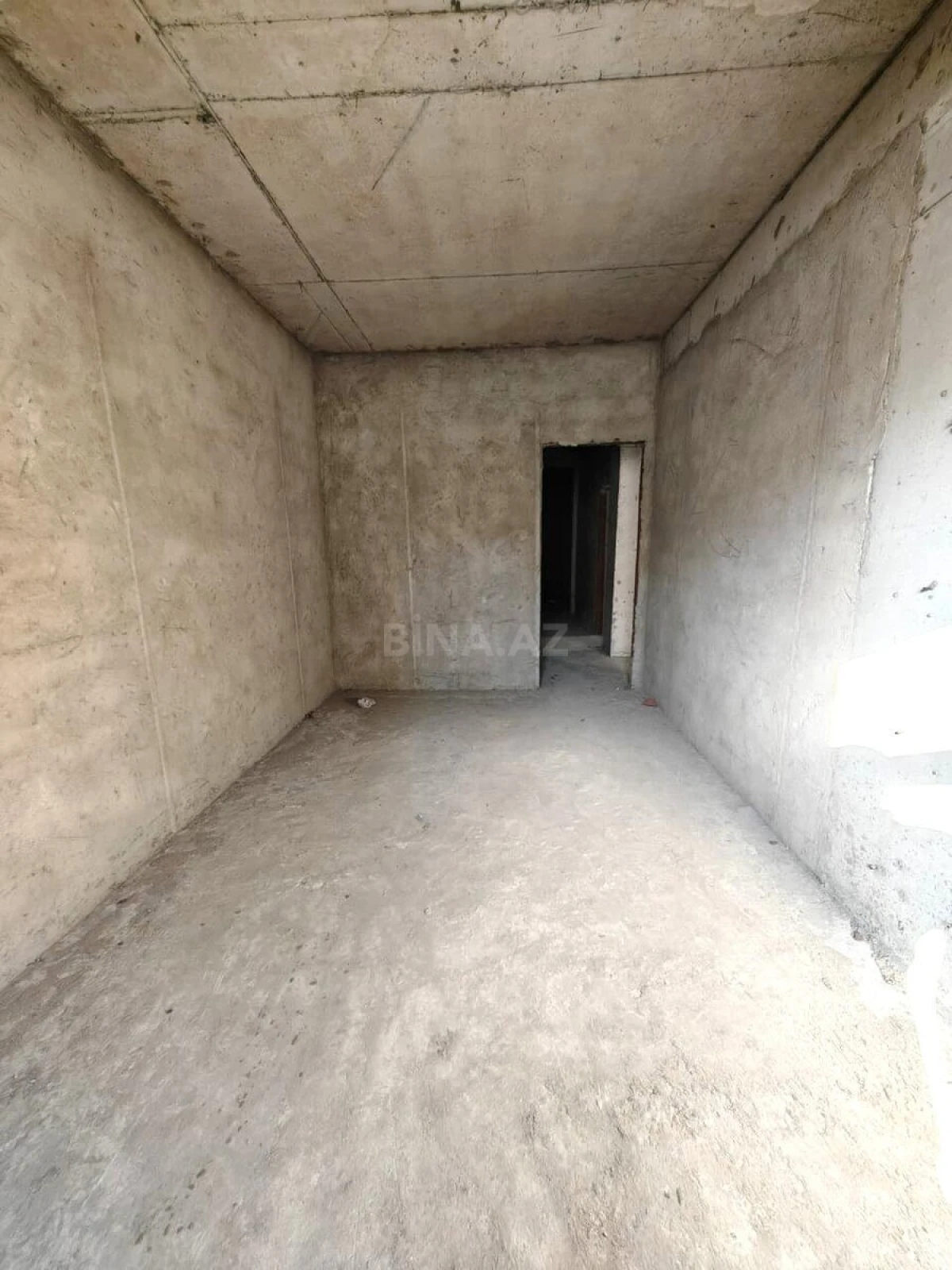 Satılır 3 otaqlı mənzil 111 m²