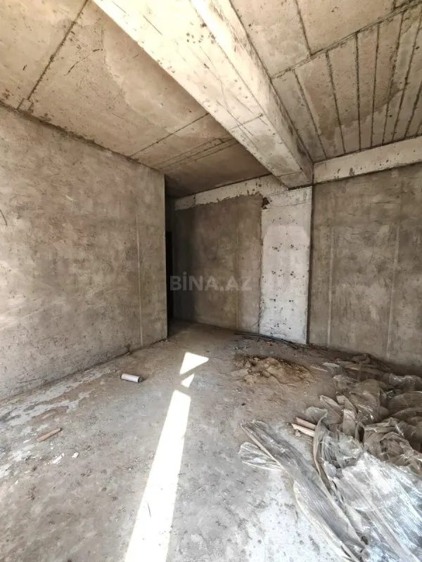 Satılır 3 otaqlı mənzil 111 m²