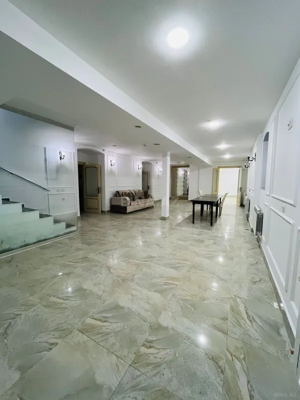 Kirayə verilir 6 otaqlı ofis 220 m²