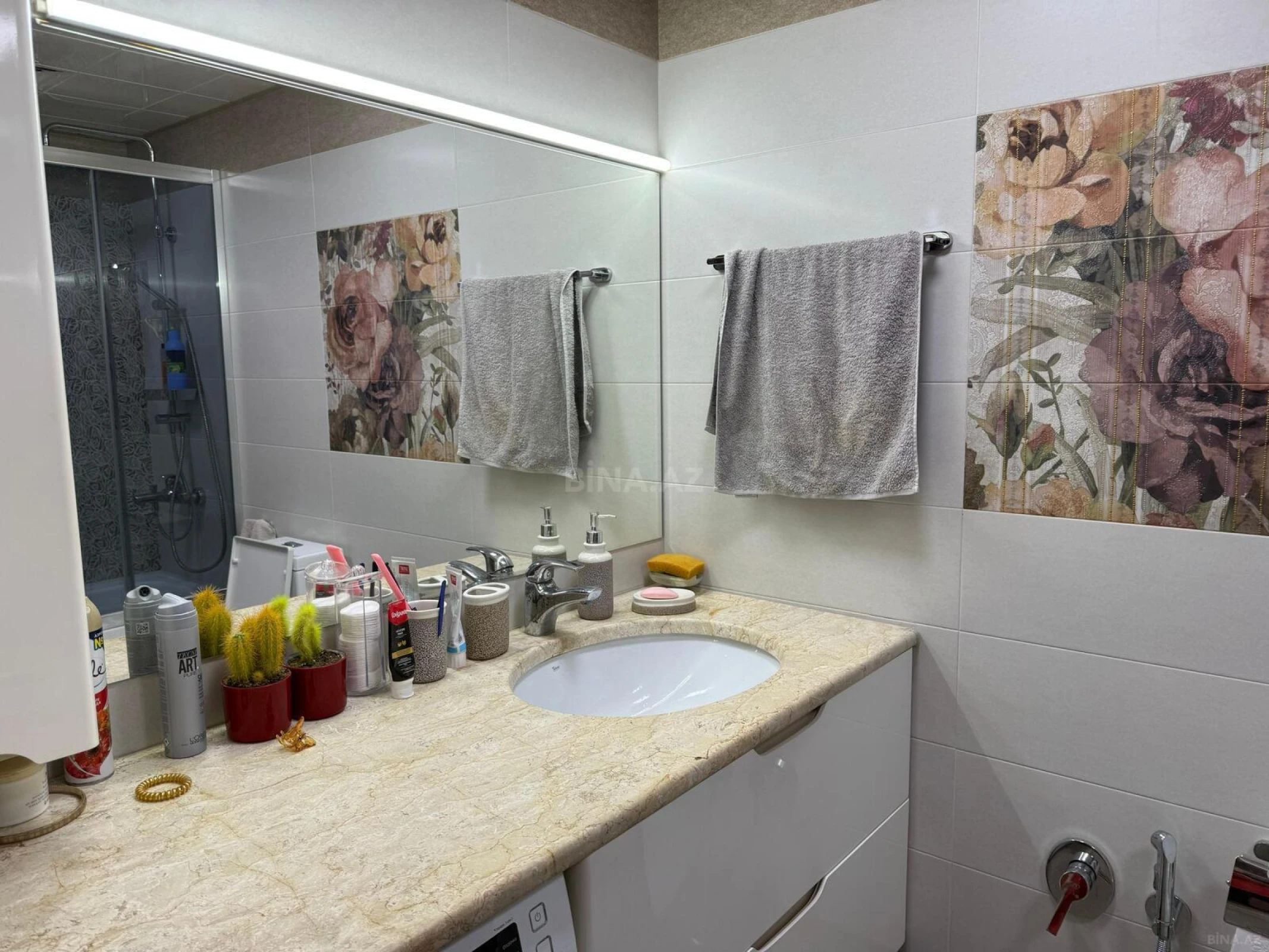 Satılır 2 otaqlı mənzil 65 m²