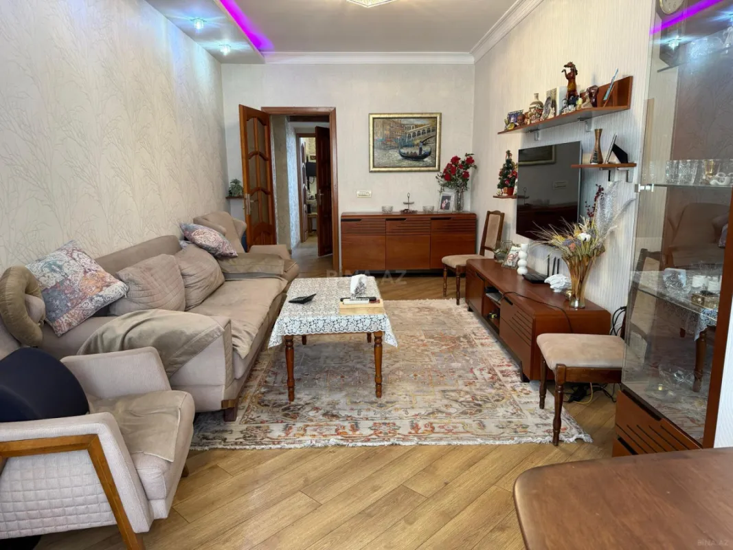 Satılır 2 otaqlı mənzil 65 m²