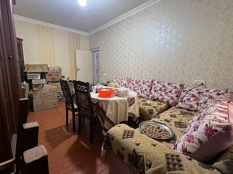 Satılır 4 otaqlı mənzil 100 m²