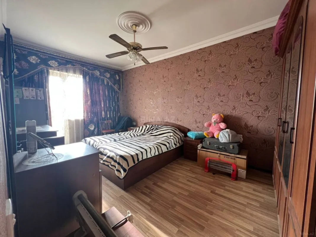 Satılır 4 otaqlı mənzil 100 m²