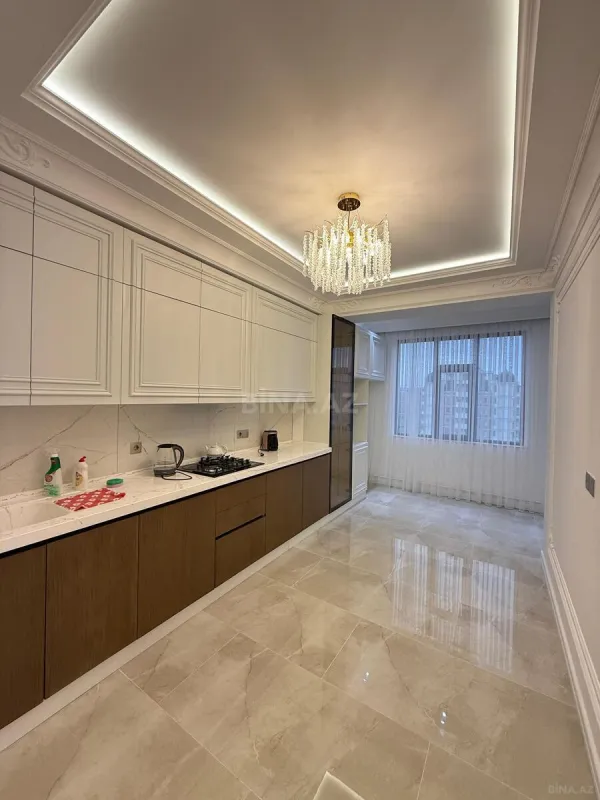 Satılır 3 otaqlı mənzil 118 m²