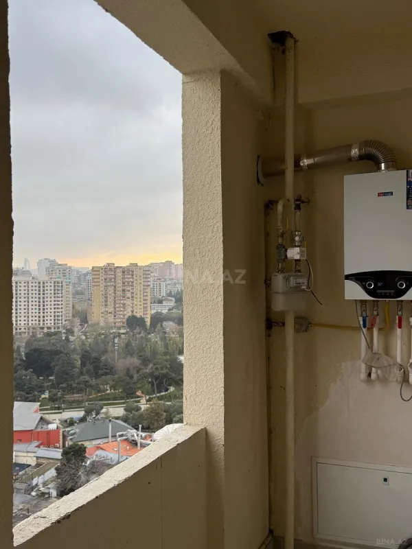 Satılır 3 otaqlı mənzil 118 m²