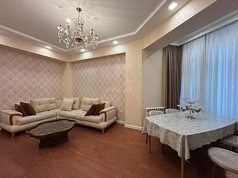Kirayə verilir 3 otaqlı mənzil 120 m²