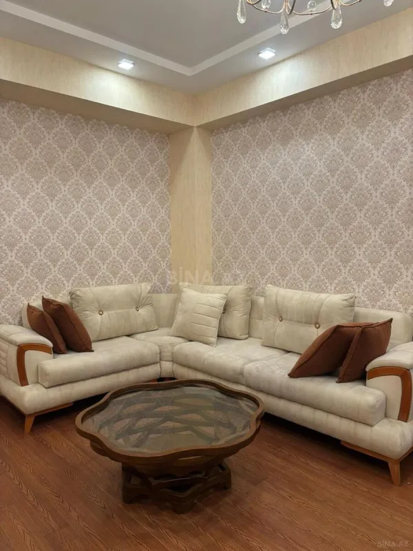 Kirayə verilir 3 otaqlı mənzil 120 m²