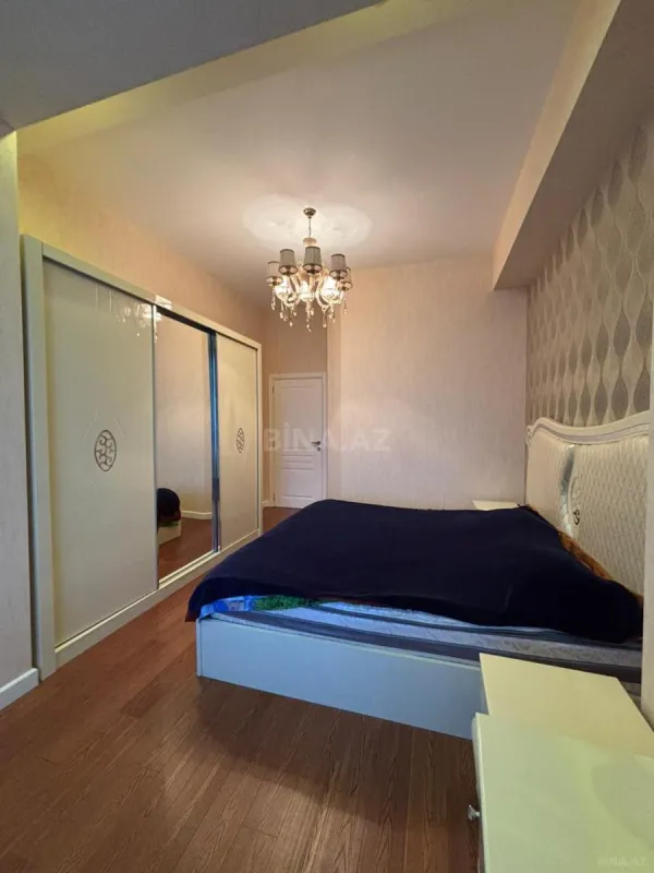 Kirayə verilir 3 otaqlı mənzil 120 m²