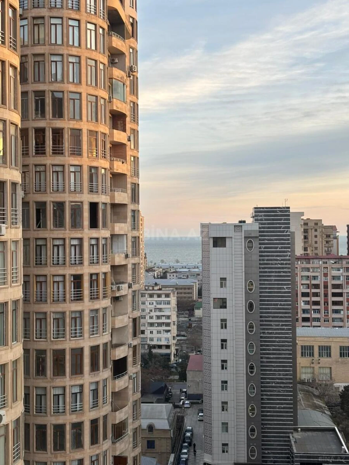 Kirayə verilir 3 otaqlı mənzil 120 m²