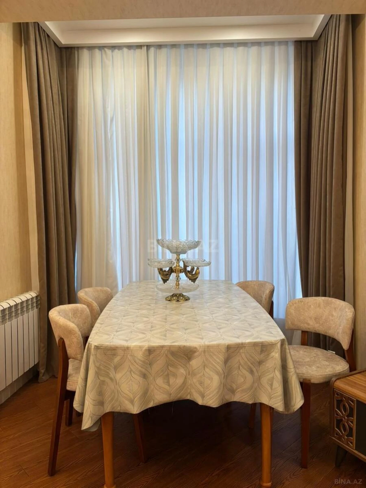 Kirayə verilir 3 otaqlı mənzil 120 m²