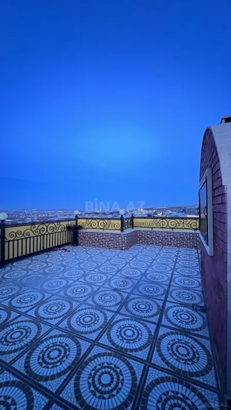 Satılır 3 otaqlı mənzil 140 m²