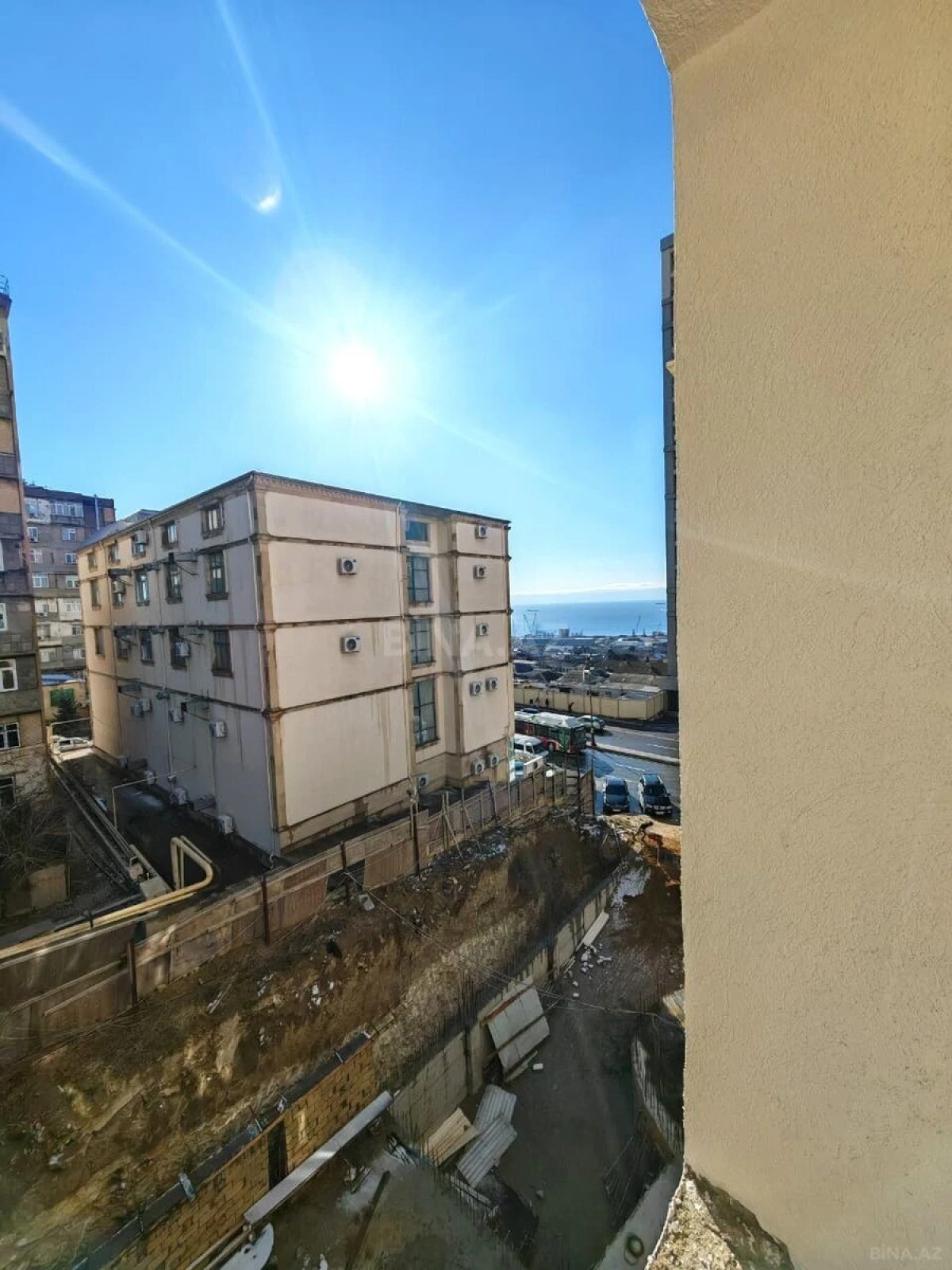 Satılır 3 otaqlı mənzil 111 m²