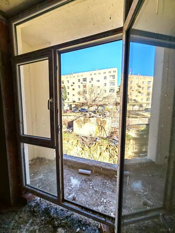 Satılır 3 otaqlı mənzil 111 m²