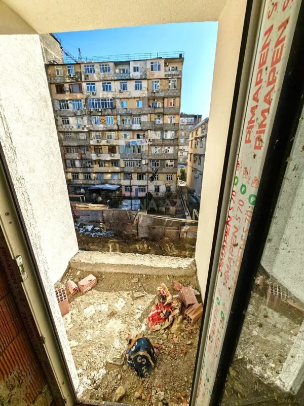 Satılır 3 otaqlı mənzil 111 m²