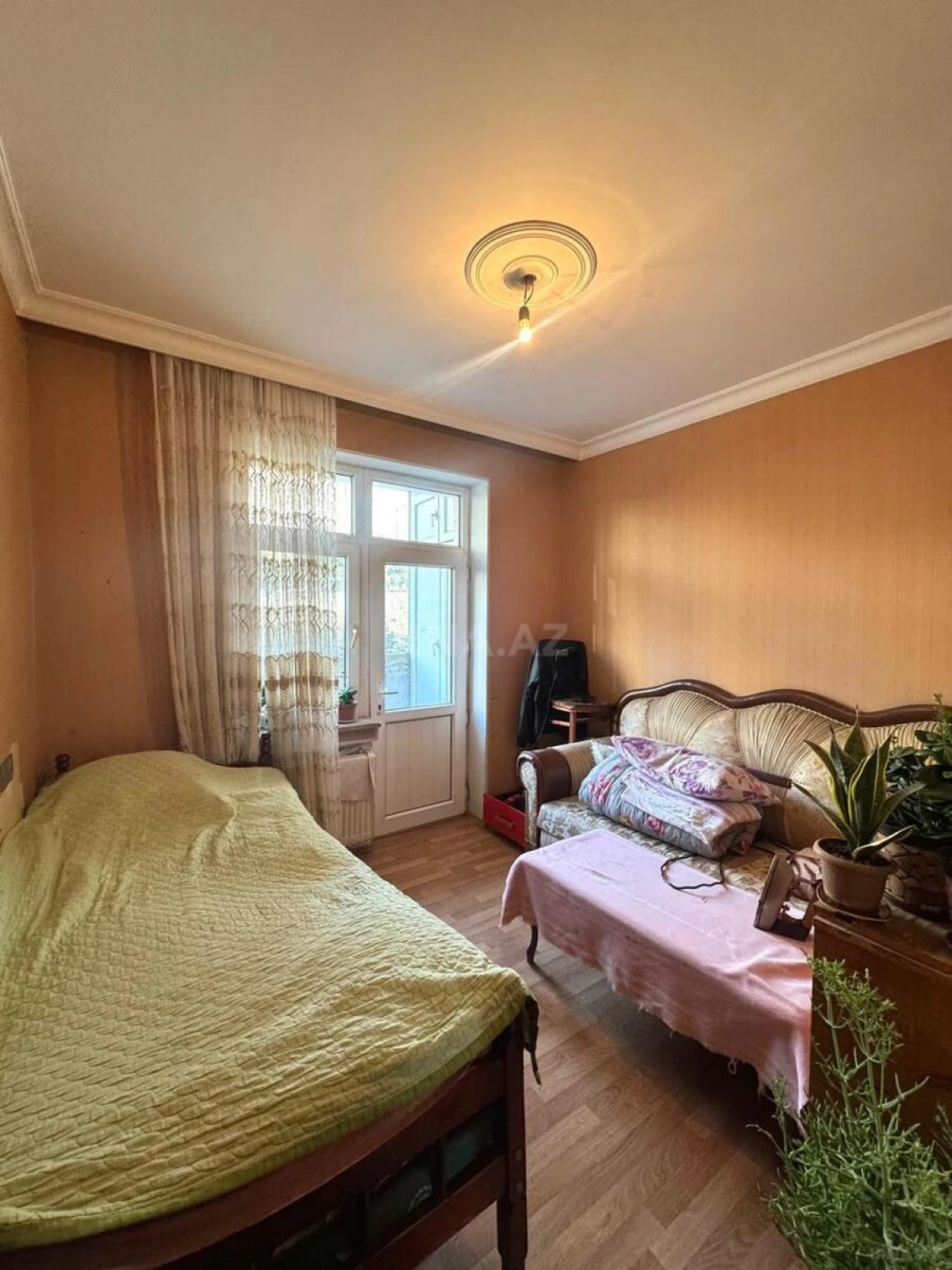 Satılır 5 otaqlı mənzil 120 m²