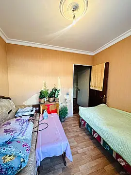 Satılır 5 otaqlı mənzil 120 m²