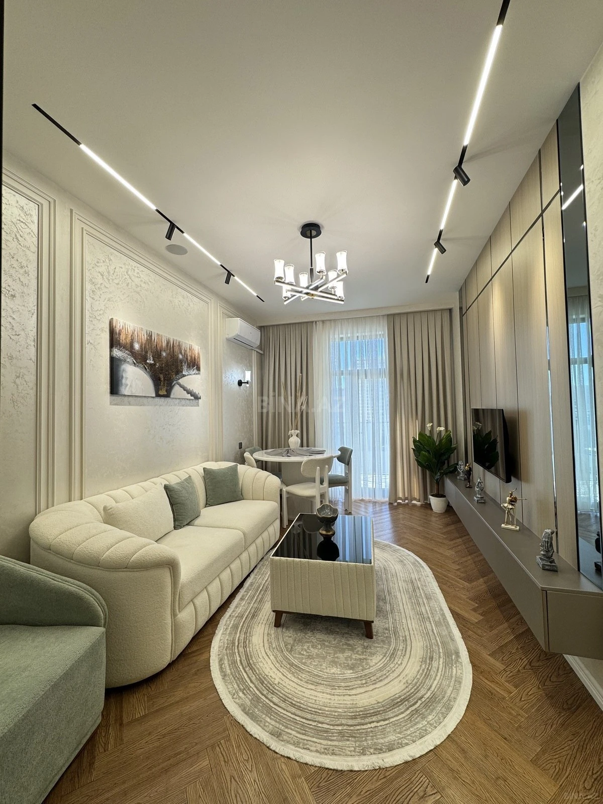 Satılır 2 otaqlı mənzil 63 m²