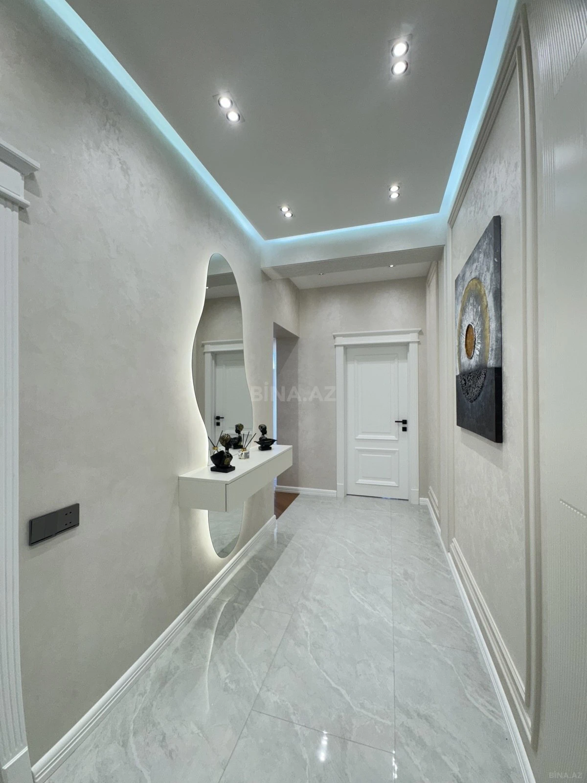 Satılır 2 otaqlı mənzil 63 m²