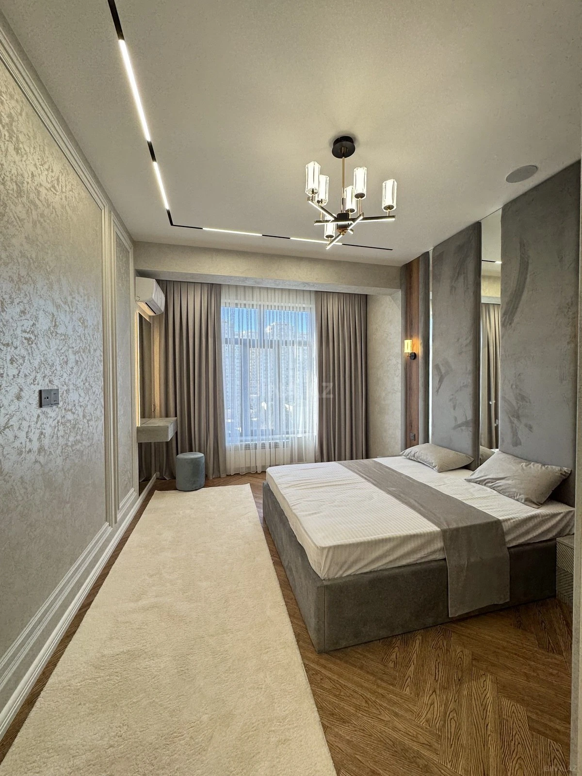 Satılır 2 otaqlı mənzil 63 m²