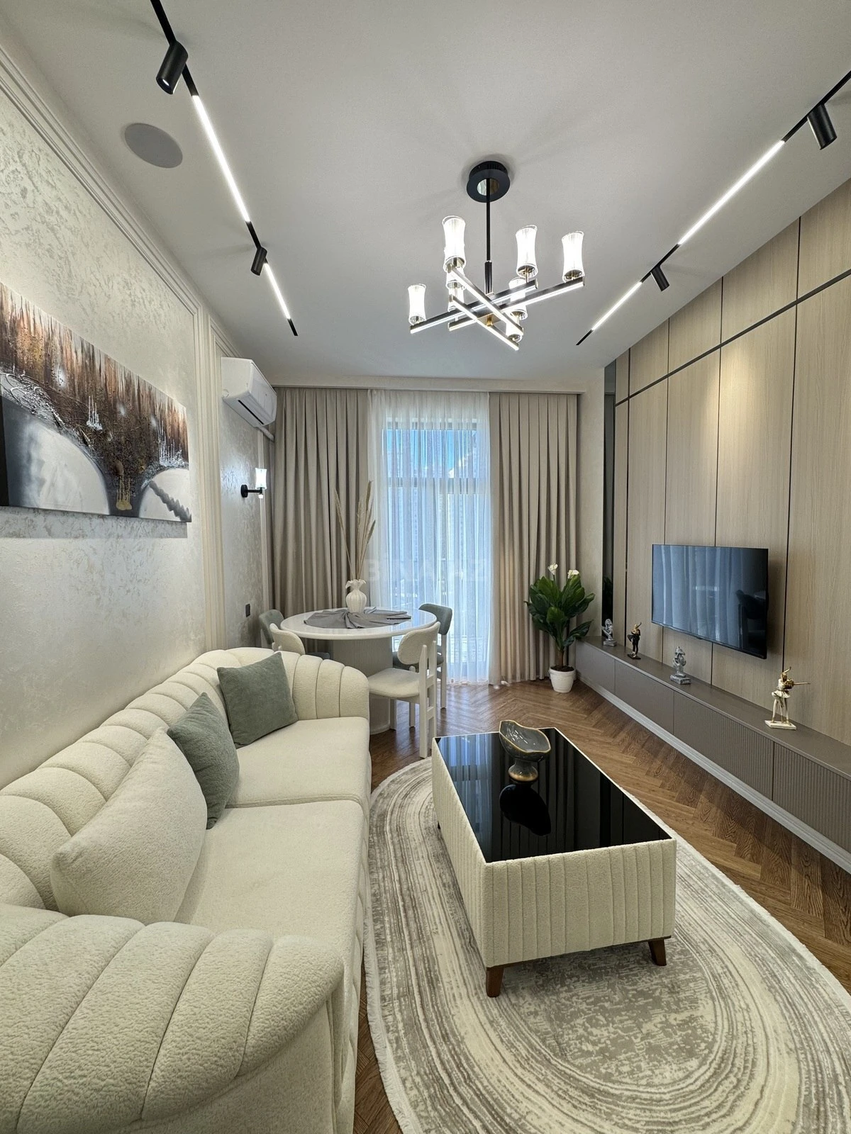Satılır 2 otaqlı mənzil 63 m²