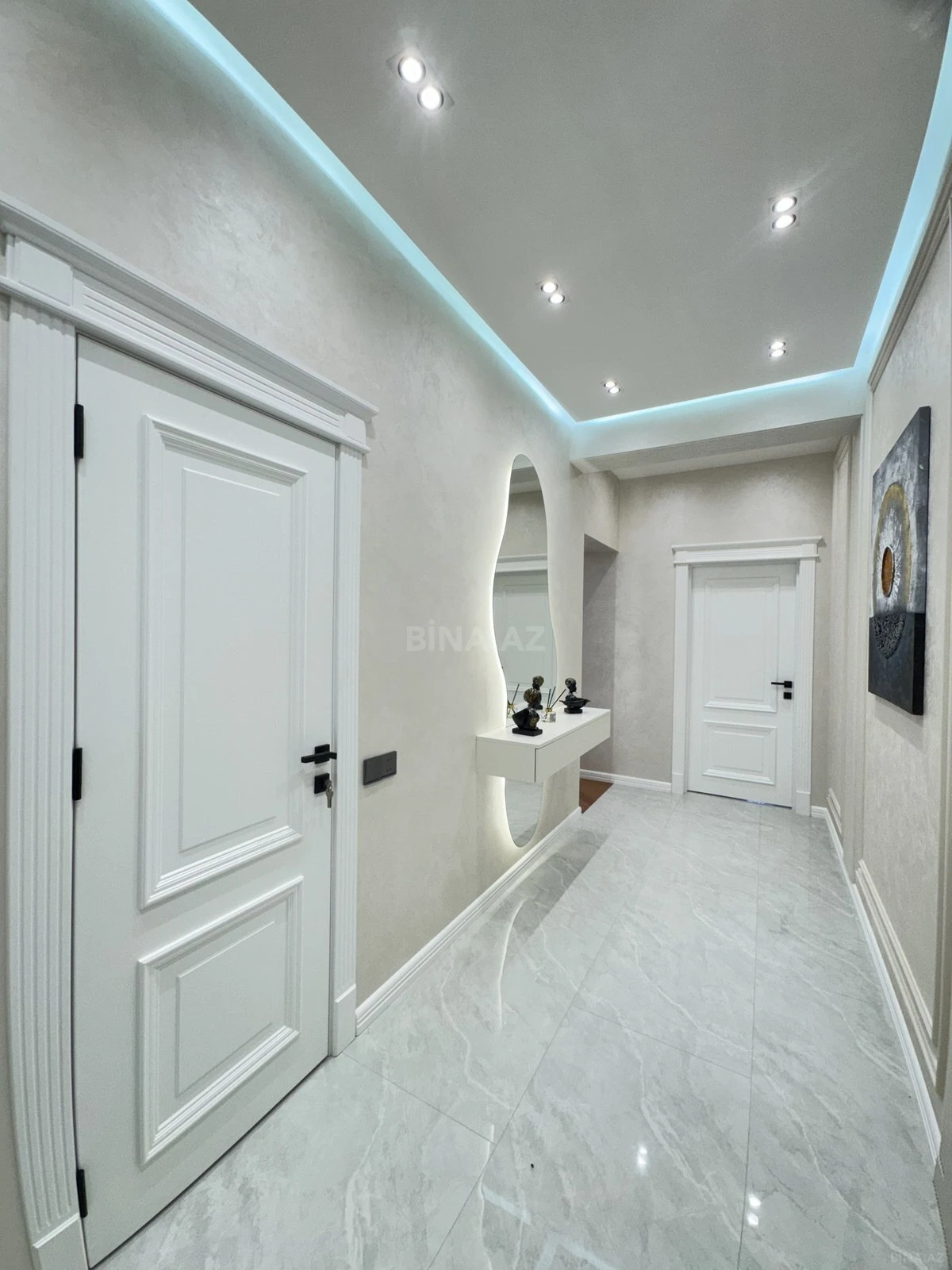 Satılır 2 otaqlı mənzil 63 m²