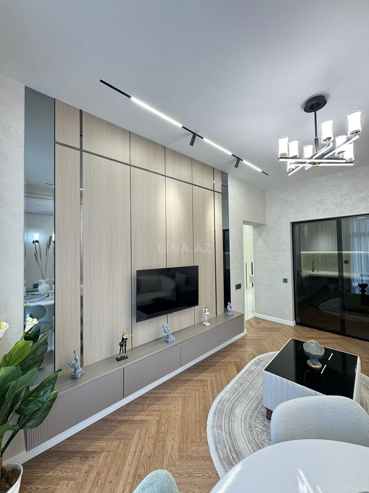 Satılır 2 otaqlı mənzil 63 m²